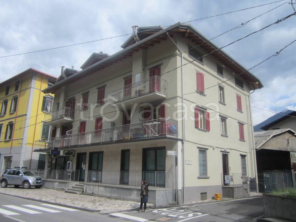 appartamento in vendita a Piancogno in zona Cogno