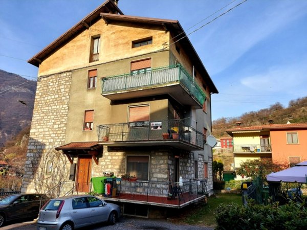 appartamento in vendita a Breno