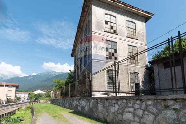 appartamento in vendita a Breno