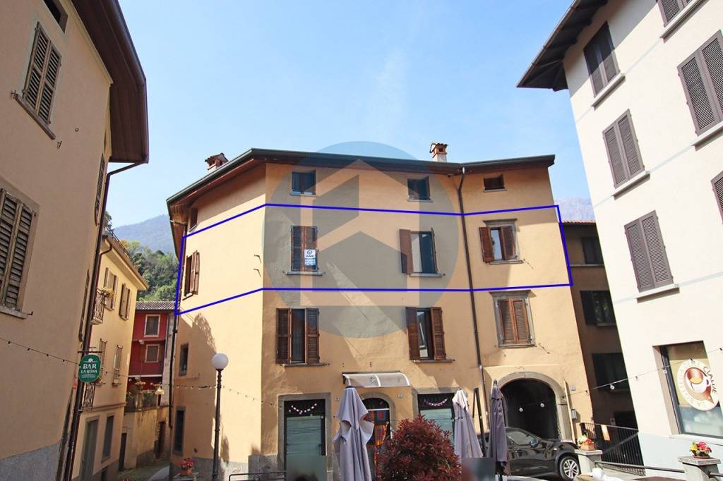 appartamento in vendita a Breno