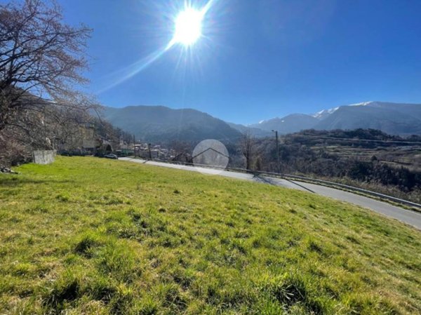 terreno agricolo in vendita a Breno in zona Astrio