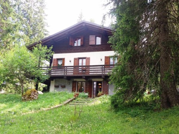 casa indipendente in vendita a Breno