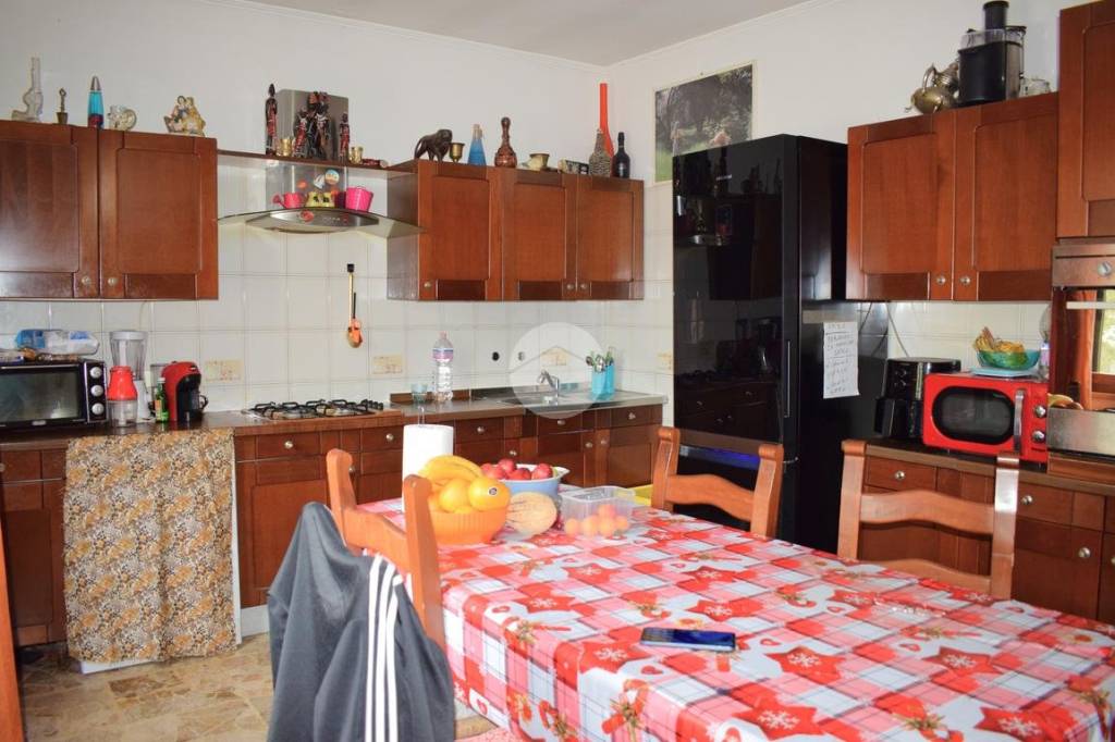 appartamento in vendita a Breno