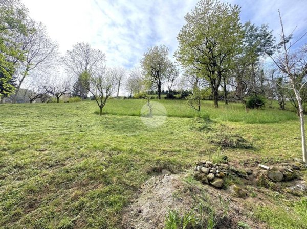 terreno agricolo in vendita a Breno in zona Mezzarro