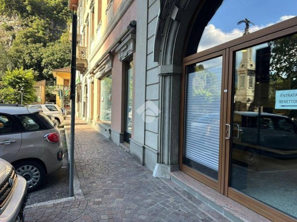 negozio in vendita a Breno