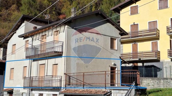 appartamento in vendita a Breno in zona Astrio