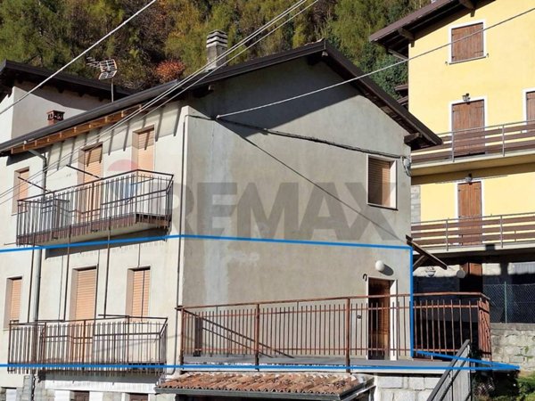 appartamento in vendita a Breno in zona Astrio