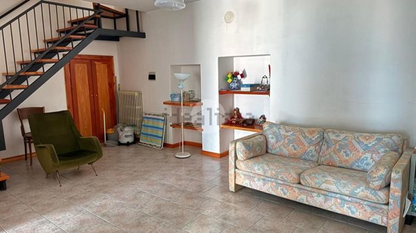 casa semindipendente in vendita a Breno