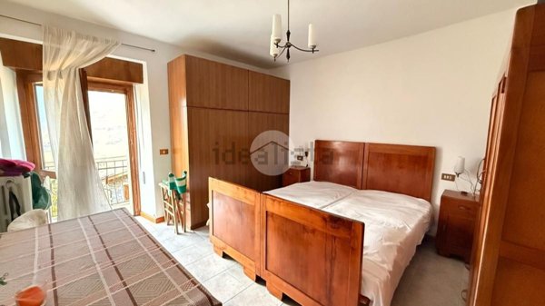 casa semindipendente in vendita a Breno