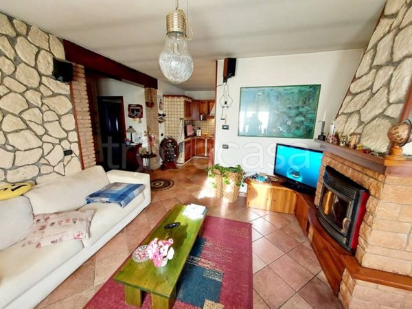 appartamento in vendita a Breno