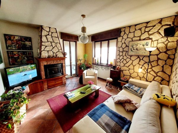 appartamento in vendita a Breno