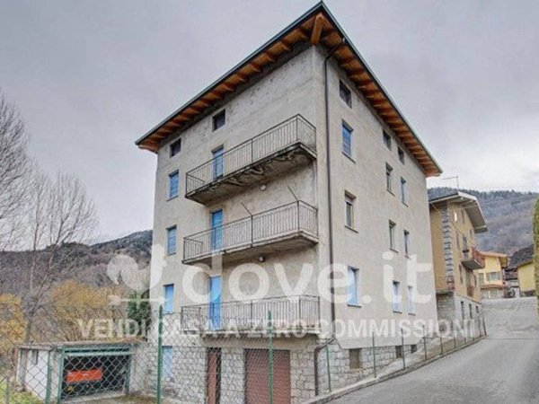 appartamento in vendita a Breno