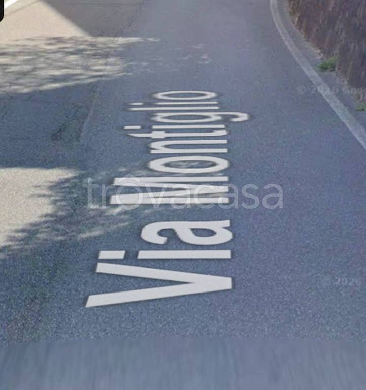 casa indipendente in vendita a Breno