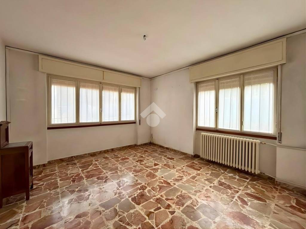 appartamento in vendita a Breno