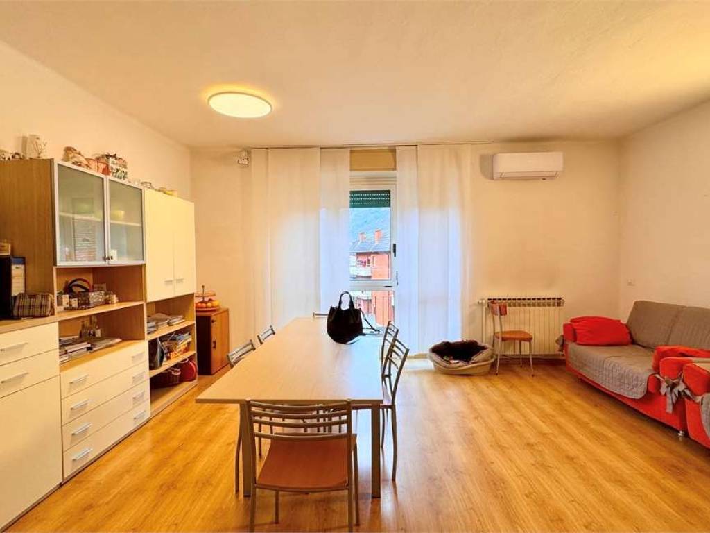appartamento in vendita a Breno