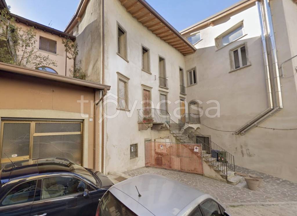 appartamento in vendita a Breno