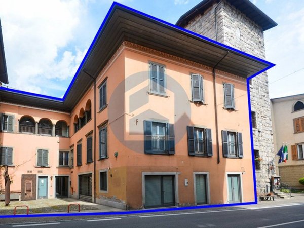 intera palazzina in vendita a Breno