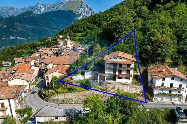 casa indipendente in vendita a Breno in zona Astrio