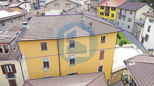 appartamento in vendita a Breno in zona Pescarzo
