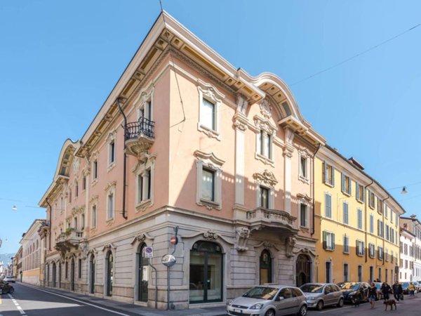intera palazzina in vendita a Brescia in zona Centro Storico