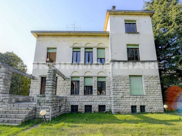 casa indipendente in vendita a Brescia in zona Porta Venezia