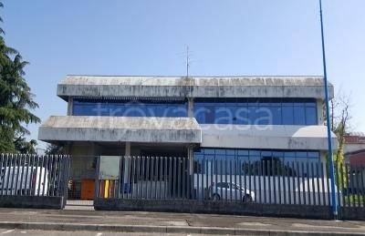 negozio in vendita a Brescia in zona Fornaci