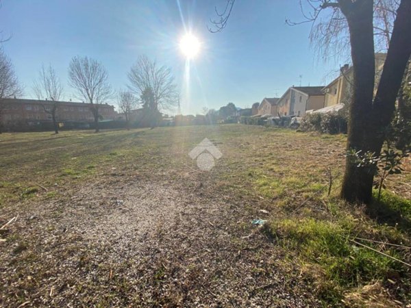 negozio in vendita a Brescia in zona Villaggio Prealpino