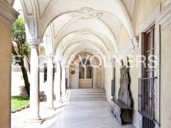 casa indipendente in vendita a Brescia in zona Volta
