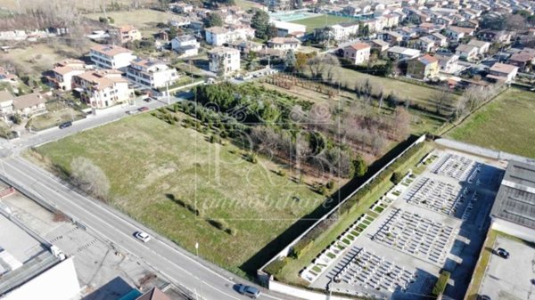 appartamento in vendita a Brescia in zona Villaggio Prealpino