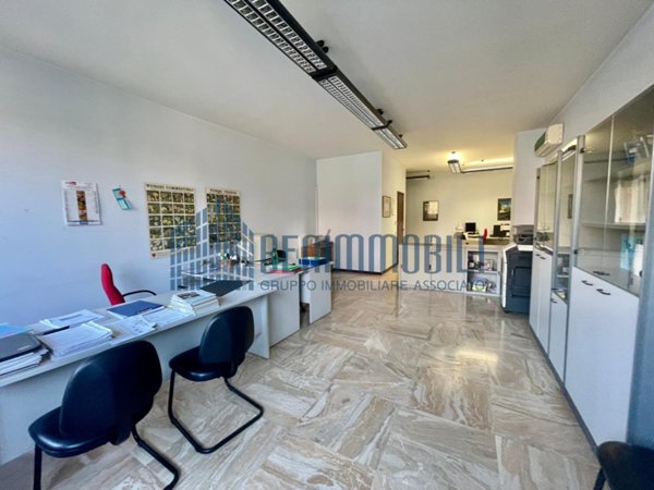 ufficio in vendita a Brescia in zona Villaggio Sereno