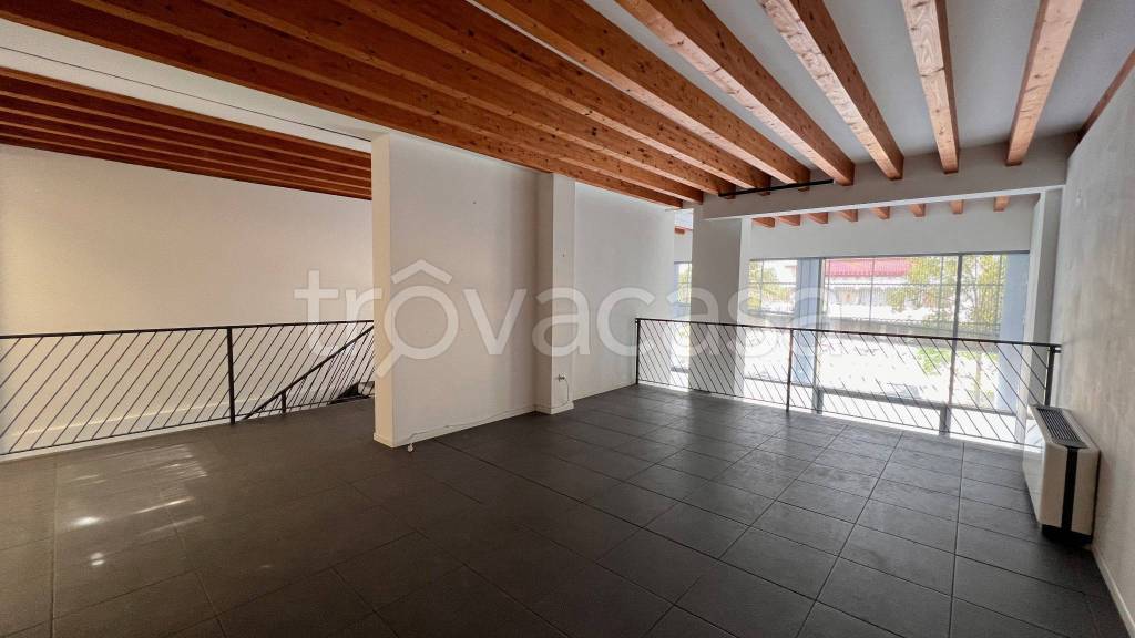 appartamento in vendita a Brescia in zona Quartiere Primo Maggio