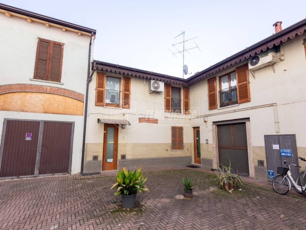 appartamento in vendita a Brescia in zona Folzano