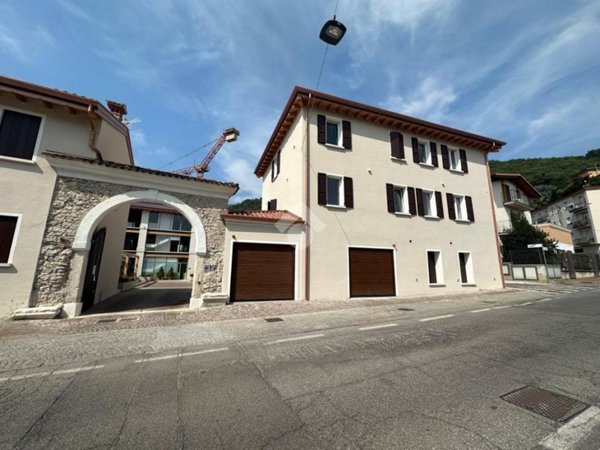 appartamento in vendita a Brescia in zona Mompiano