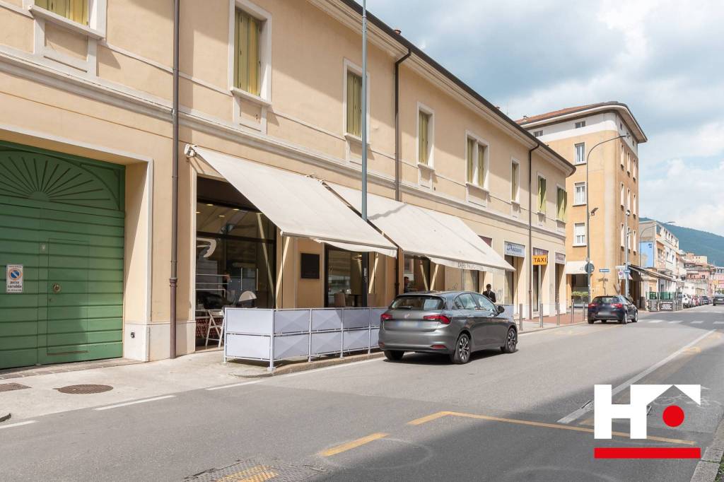 negozio in vendita a Brescia in zona Centro Storico