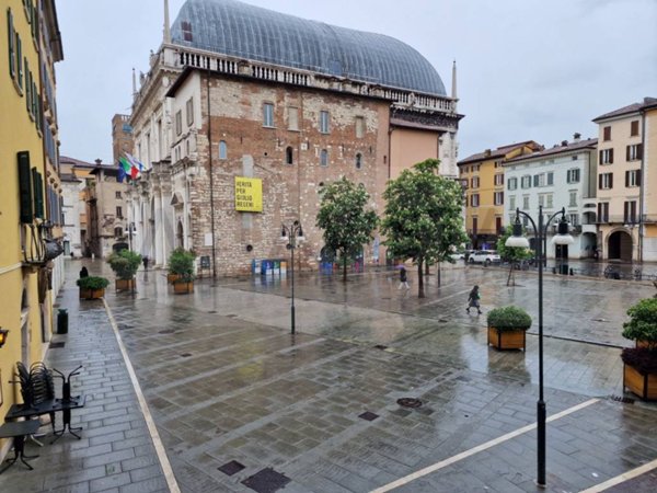 appartamento in vendita a Brescia in zona Centro Storico