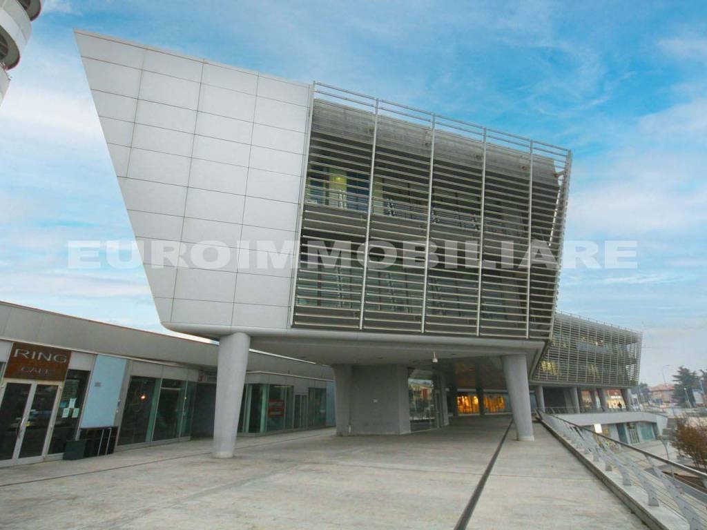 ufficio in vendita a Brescia in zona Borgo Trento