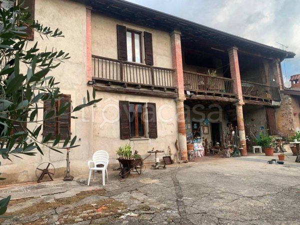 casa indipendente in vendita a Brescia in zona Caionvico
