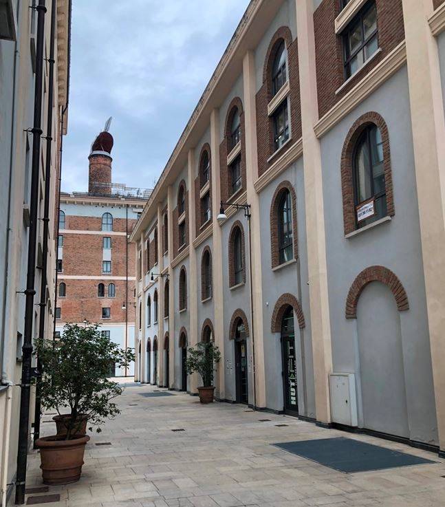 ufficio in vendita a Brescia in zona Porta Venezia