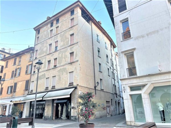 intera palazzina in vendita a Brescia in zona Centro Storico