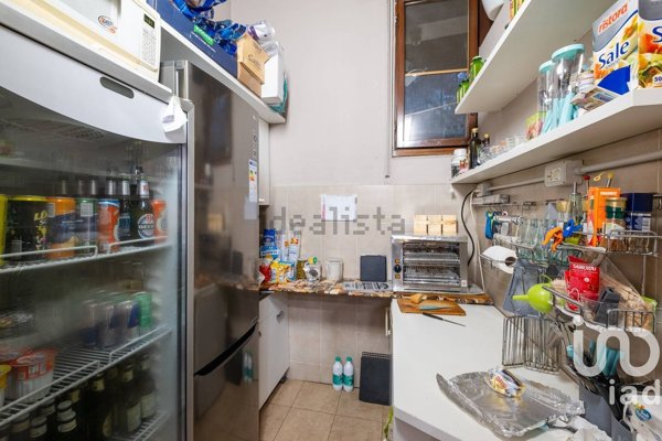 negozio in vendita a Brescia in zona Mompiano
