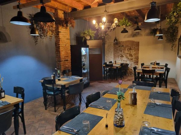 negozio in vendita a Brescia in zona Centro Storico