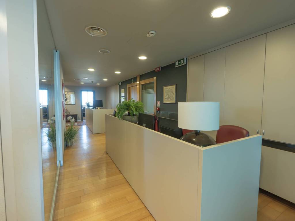 ufficio in vendita a Brescia in zona Volta