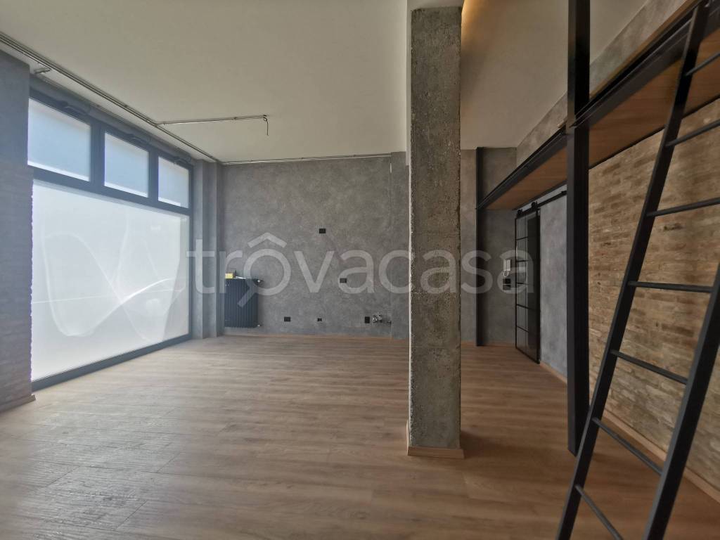 appartamento in vendita a Brescia in zona Centro Storico