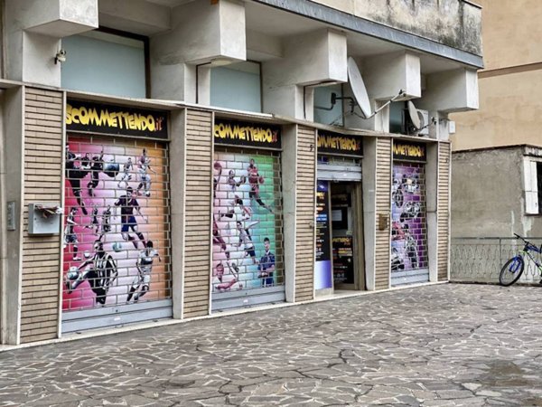 negozio in vendita a Brescia in zona Centro Storico