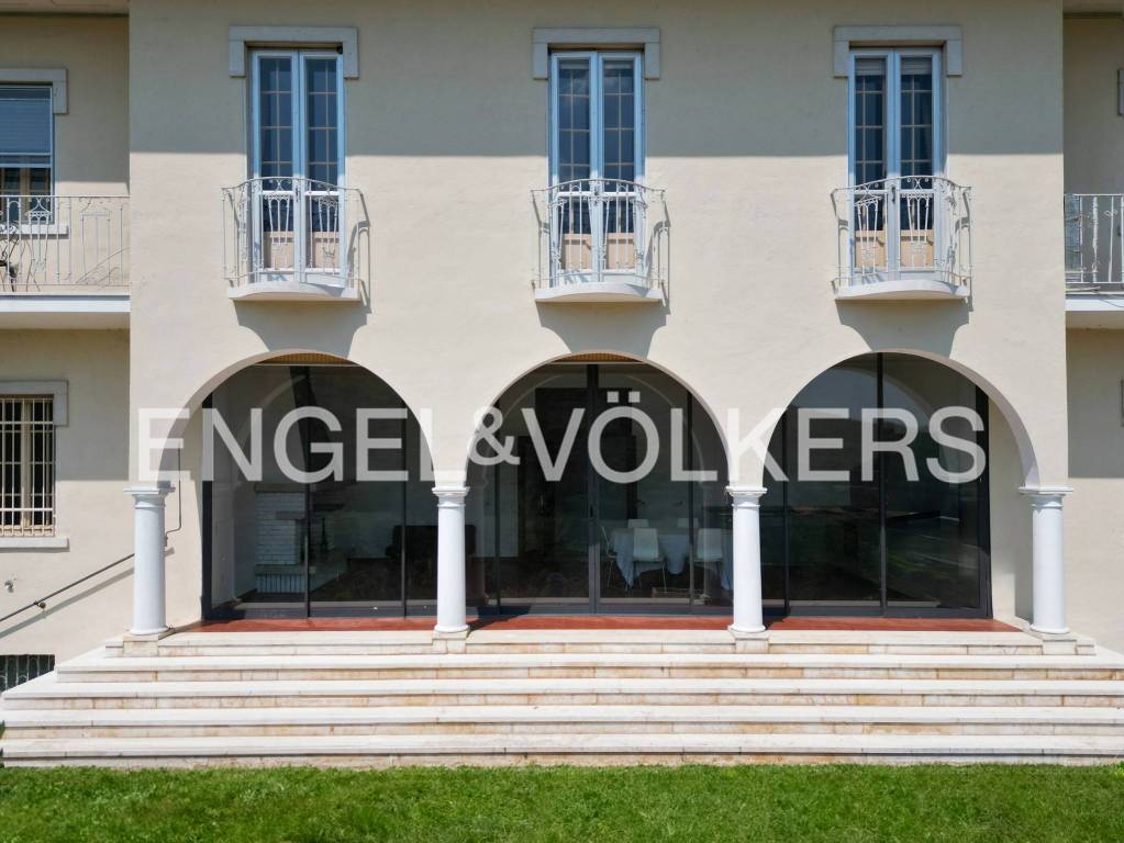 casa indipendente in vendita a Brescia in zona Urago/Mella