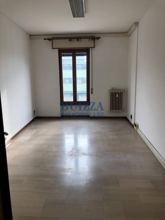 ufficio in vendita a Brescia in zona Centro Storico