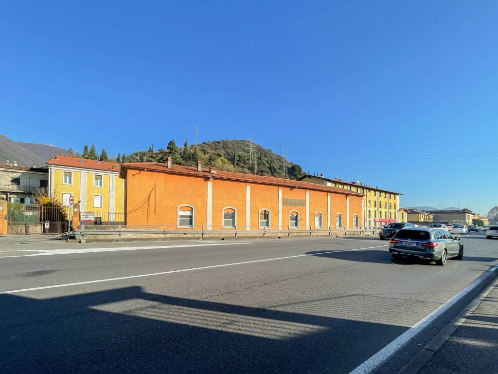 negozio in vendita a Brescia in zona Sant'Eufemia