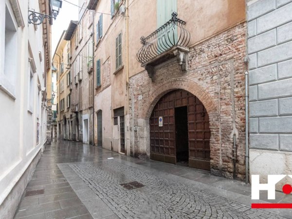 appartamento in vendita a Brescia in zona Centro Storico