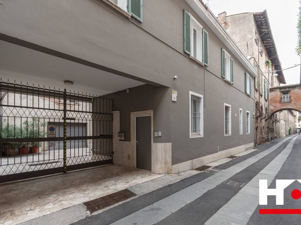 appartamento in vendita a Brescia in zona Centro Storico