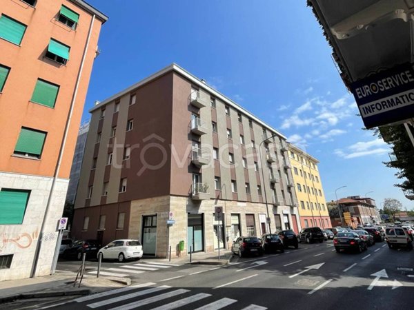 negozio in vendita a Brescia in zona Porta Venezia
